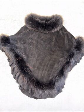 JAYLEY Fur Collar in Deep Charcoal/black